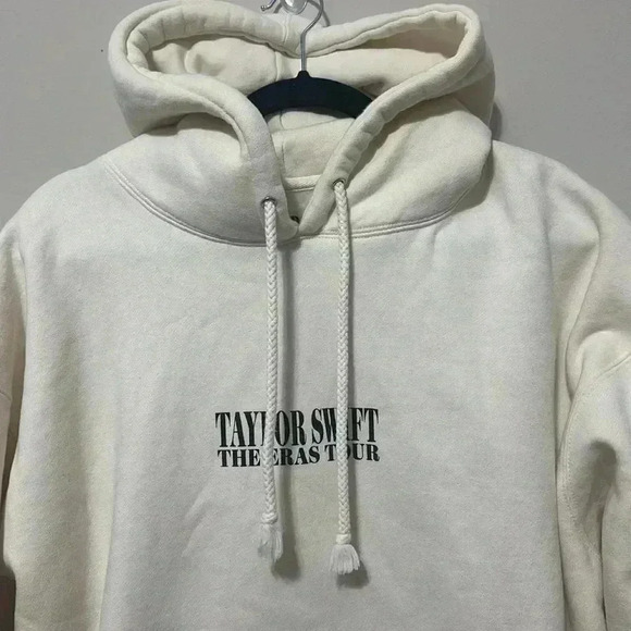 TAYLOR SWIFT SWEATER - Picture 2 of 10